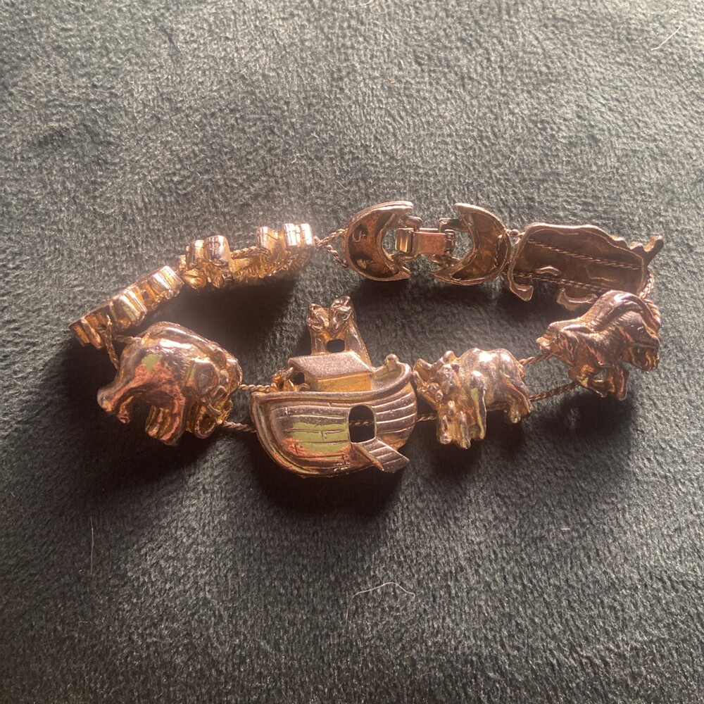 Vintage Bergdorf Goodman Noah's Ark Theme Bracelet 7" 1995 BG, Silver Tone,Clasp
